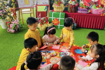 Công tác chuẩn bị Hội Xuân Bính Ngọ 2026 của cô và trò Trường mầm non Yên Phong